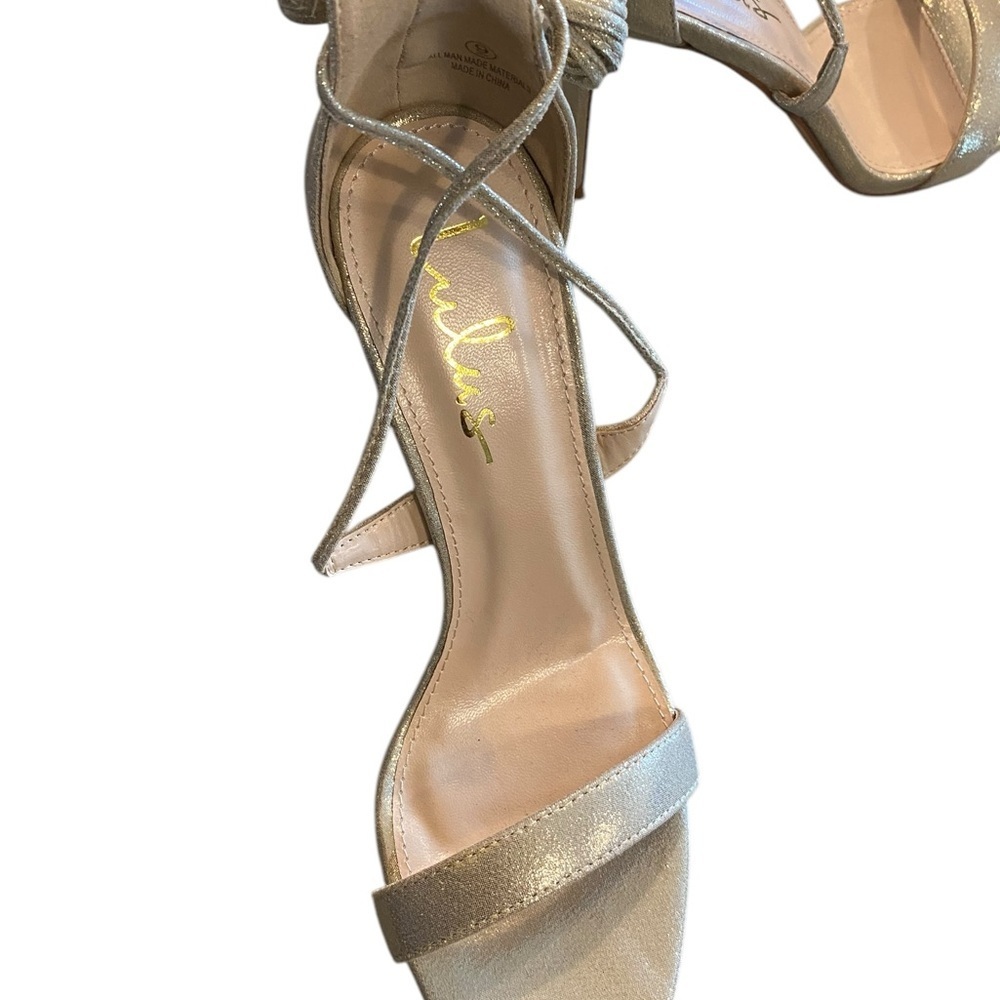Lulus Aimee Champagne Metallic Lace-Up Heels
Gold Glam Black Tie NYE shoes - Picture 11 of 15